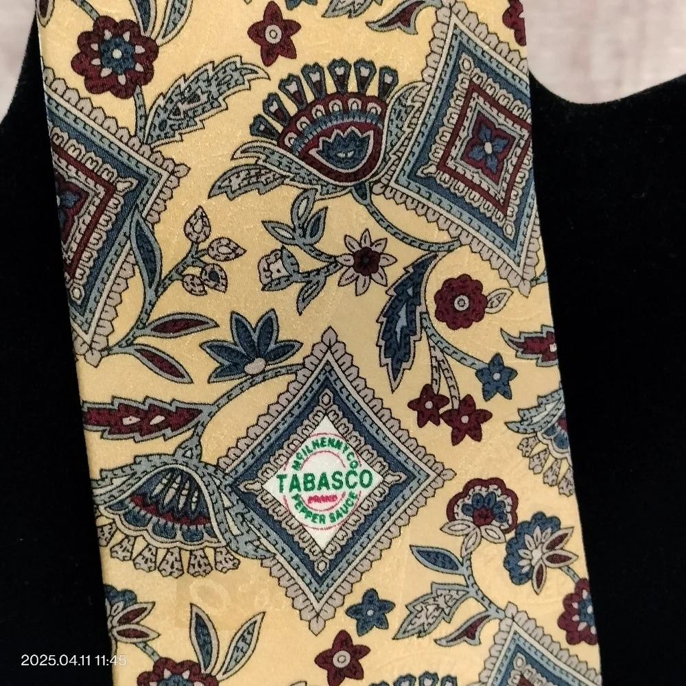 Tabasco Silk Jacquard Geometric Floral Necktie Padded Lined Yellow Whimsical